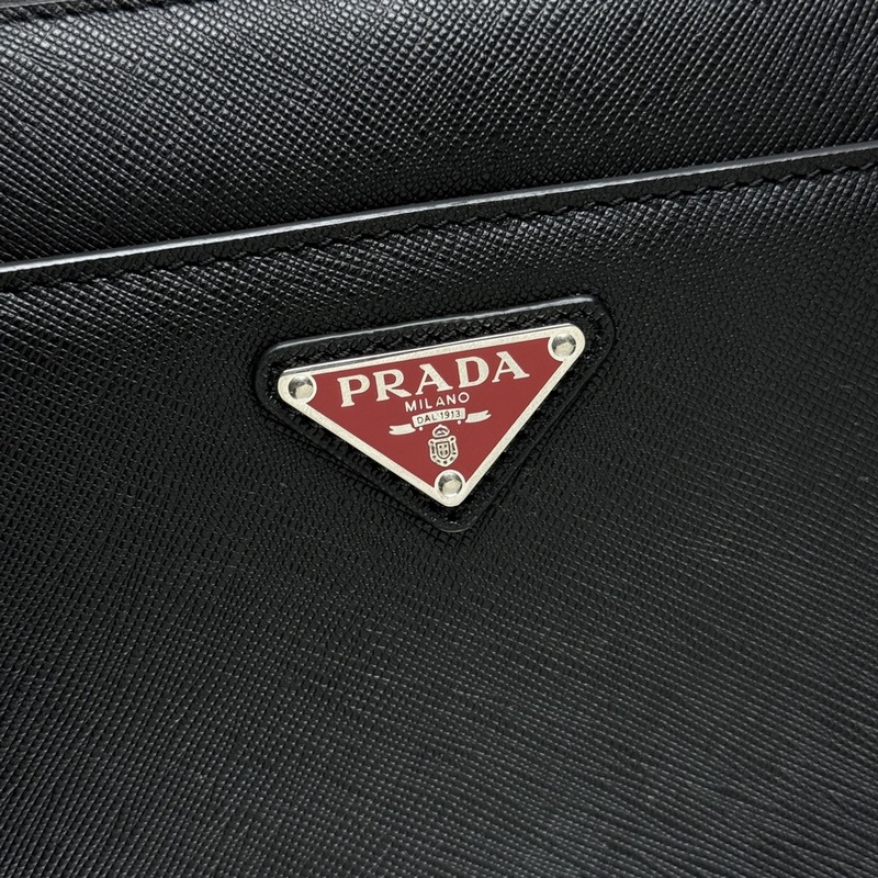 [頂級原單] 新款男士手包2VF032到貨 采用進口Saffiano十字紋牛皮，