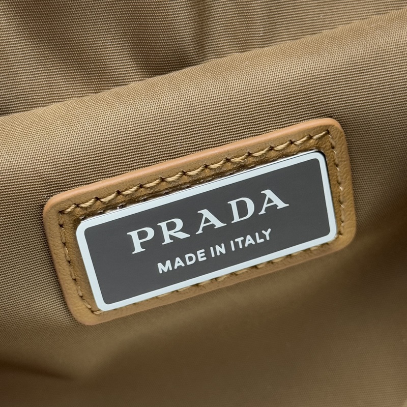 [頂級原單] 新款首發 2026秋冬新品男士胸包/單肩包2VH171，采用進口尼