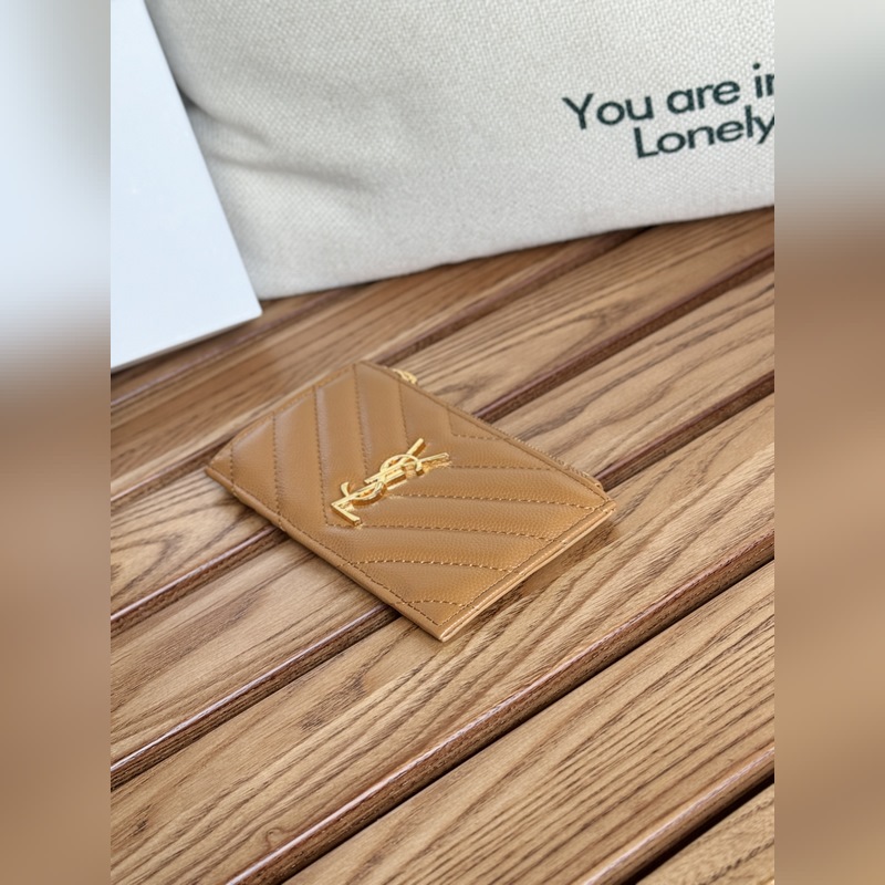 YSL卡包 SAINT LAURENT球紋牛皮 卡包！史上最好看的卡包之一 非常