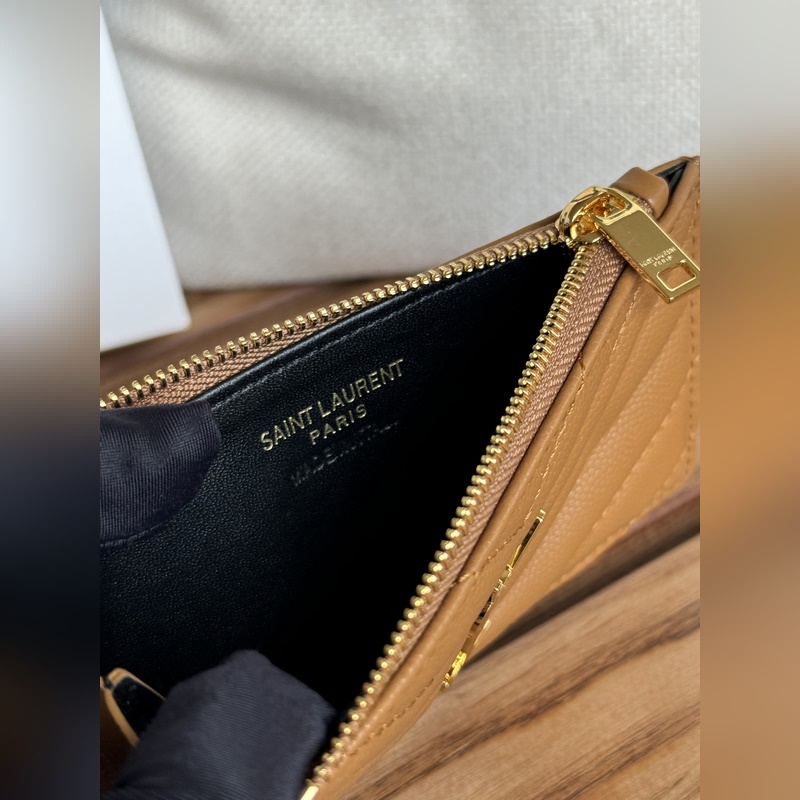 YSL卡包 SAINT LAURENT球紋牛皮 卡包！史上最好看的卡包之一 非常