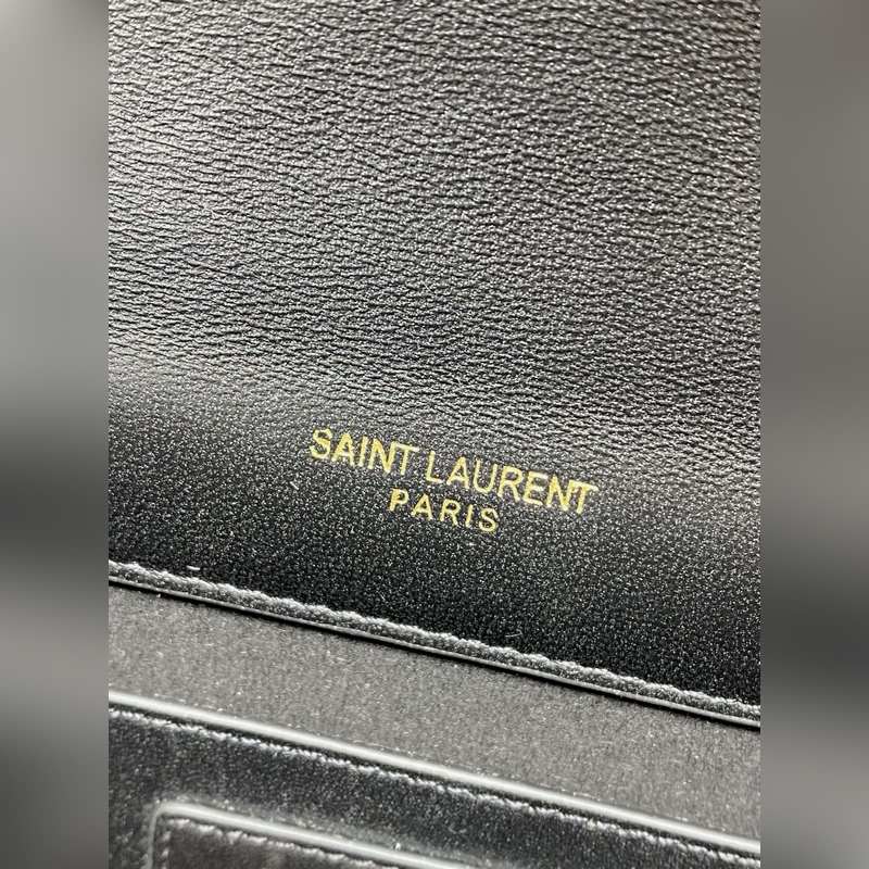 聖羅蘭YSL經典無流蘇手包 進口鏡面漆皮 市場頂級貨 尺寸：27x12.5x5c