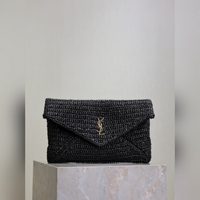 編織手拿包 LE 信封式手拿包_ 新款手拿包 個性幹練，手拿效果精緻酷颯，超輕自