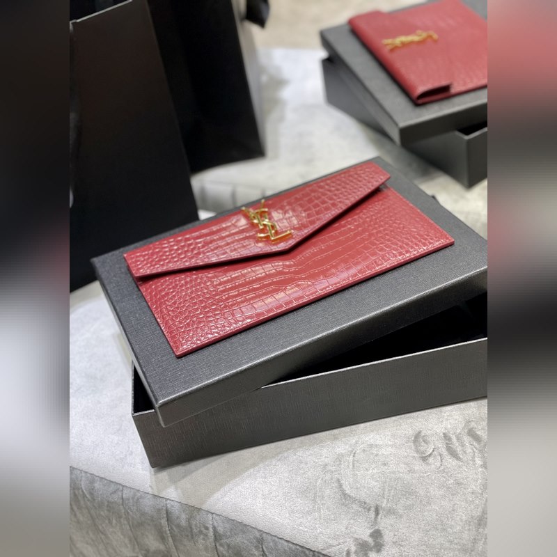 Uptown_新品手拿包 最經典的標志性金屬logo，意大利進口牛皮，簡約又不失