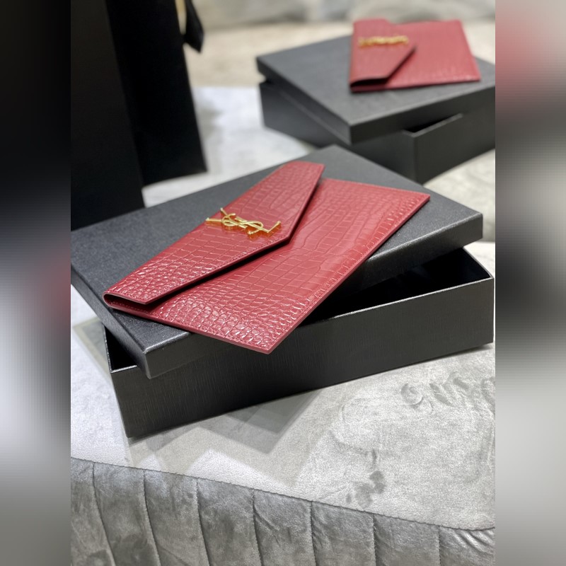 Uptown_新品手拿包 最經典的標志性金屬logo，意大利進口牛皮，簡約又不失