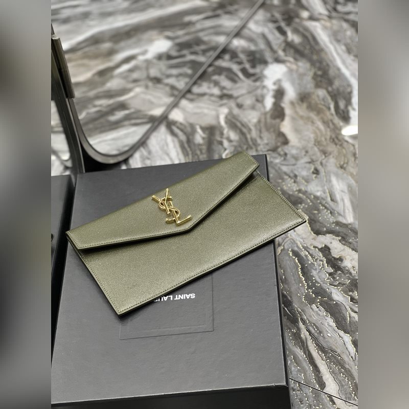 Uptown_新品手拿包 最經(jīng)典的標志性金屬logo，意大利進口牛皮，簡約又不失