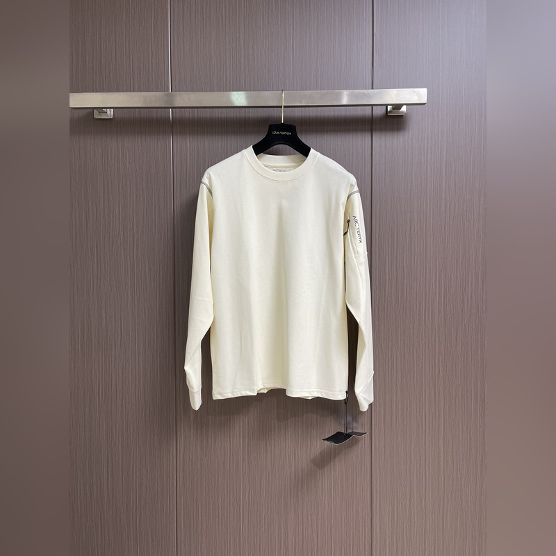 Arcteryx 始祖鳥戶外登山長袖T恤 原版定制拉鍊，明線進口機器4針6線做法