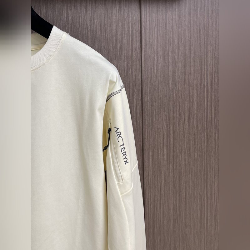 Arcteryx 始祖鳥戶外登山長袖T恤 原版定制拉鍊，明線進口機器4針6線做法