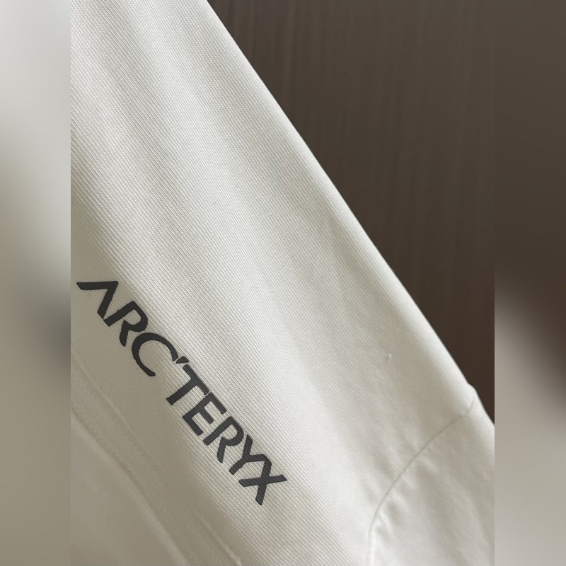 Arcteryx 始祖鳥戶外登山長(zhǎng)袖T恤 原版定制拉鍊，明線進(jìn)口機(jī)器4針6線做法