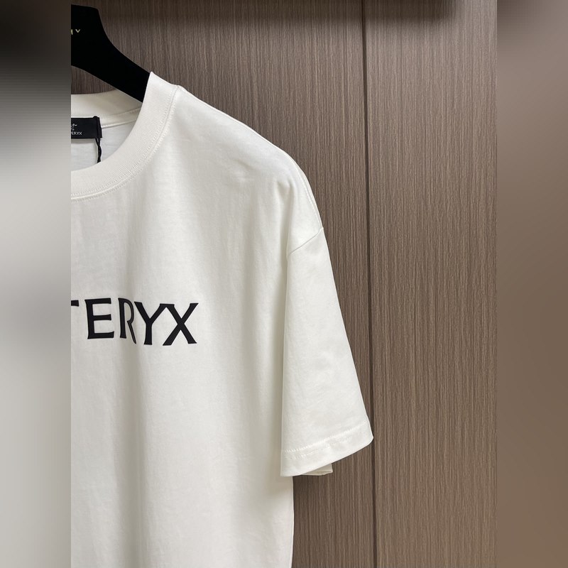 整套ARCTERYX 始祖鳥2026ss新款圓領T恤短褲套裝，經典logo標識印