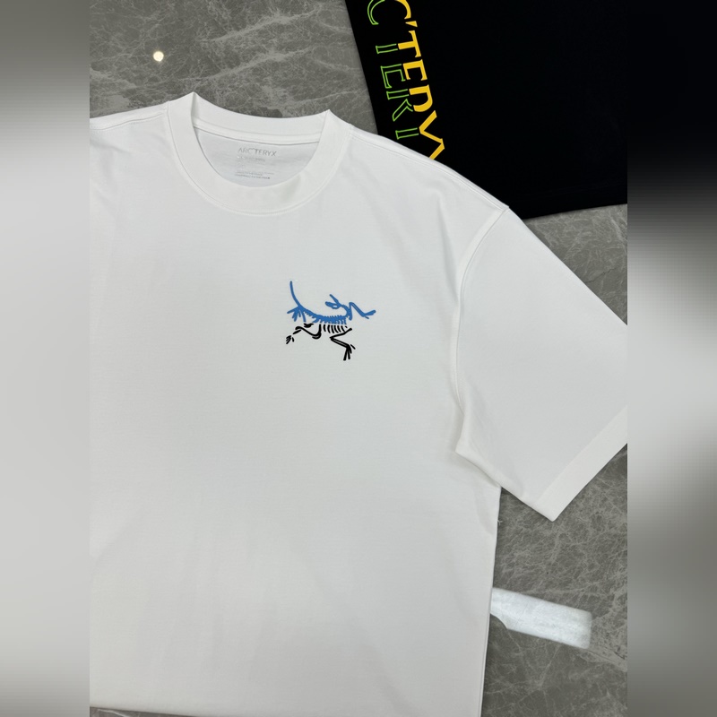 ARCTERY*始祖*鳥25s新品寬松版型T恤.男女同款~小紅書推薦！胸口經典鳥