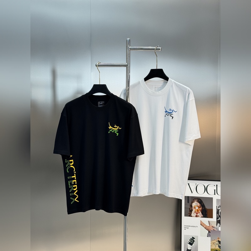 ARCTERY*始祖*鳥25s新品寬松版型T恤.男女同款~小紅書推薦！胸口經典鳥