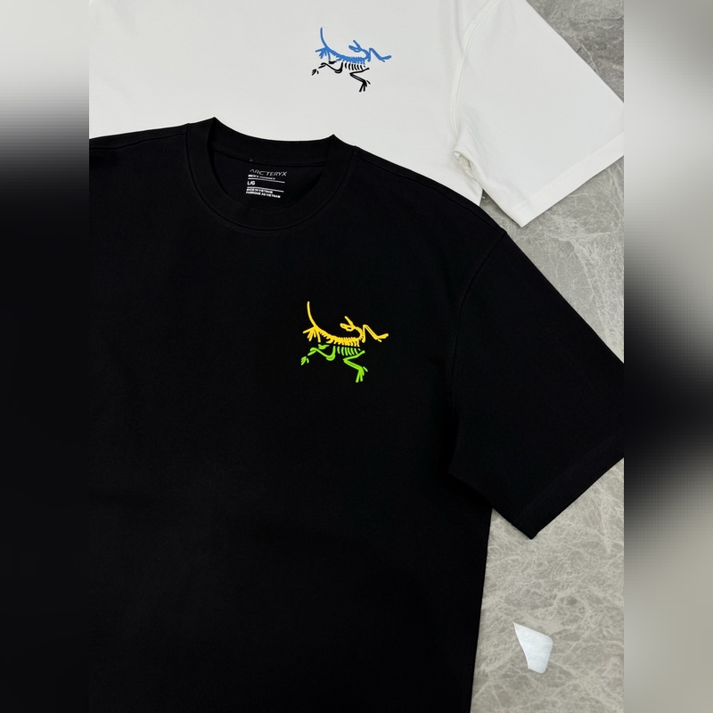 ARCTERY*始祖*鳥25s新品寬松版型T恤.男女同款~小紅書推薦！胸口經典鳥