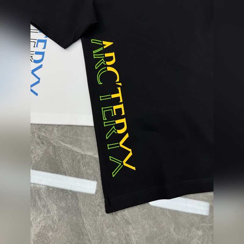 ARCTERY*始祖*鳥25s新品寬松版型T恤.男女同款~小紅書推薦！胸口經典鳥