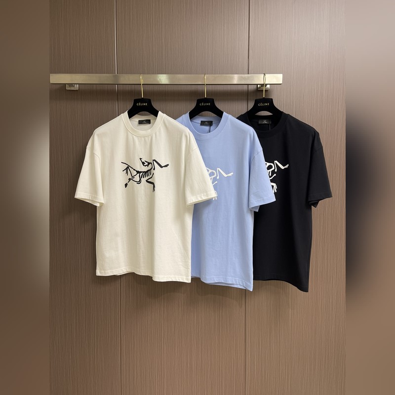 Arcteryx始祖鳥 2026SS 胸前印花短袖T恤 采用60支雙股，270g