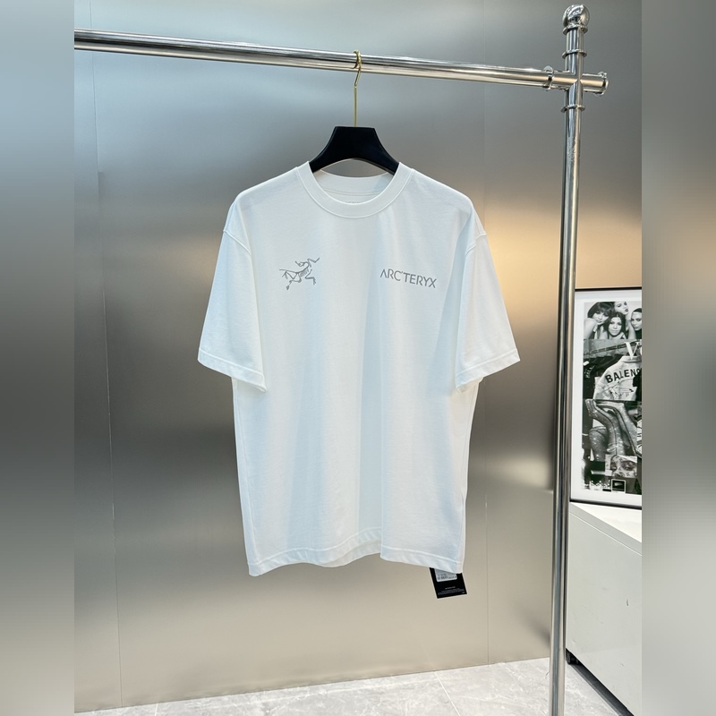 ARCTERY*始祖*鳥新款T.男女同款~25s小紅書推薦！胸口經典字母鳥造型.