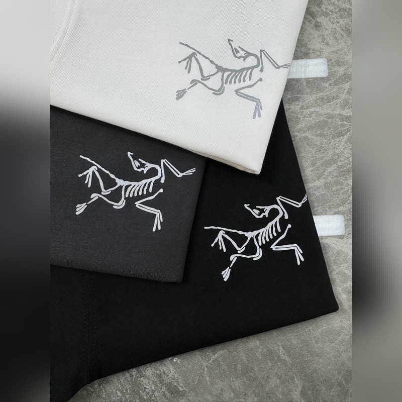 ARCTERY*始祖*鳥新款T.男女同款~25s小紅書推薦！胸口經典字母鳥造型.