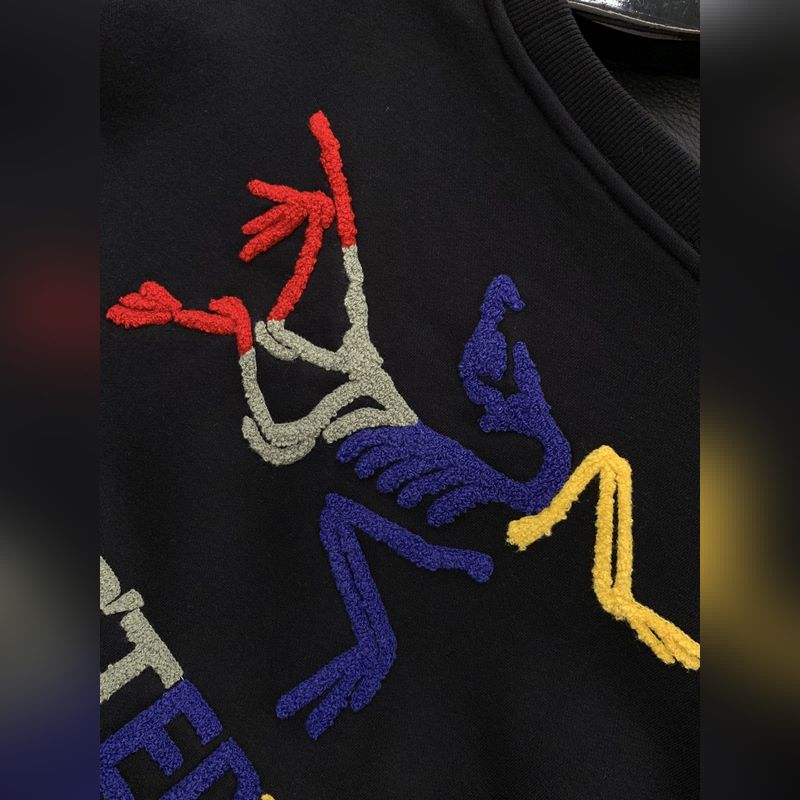 ARCTERYX 始祖鳥，2026早秋AW新品，時尚休閑圓領長袖衛衣，專櫃同步有