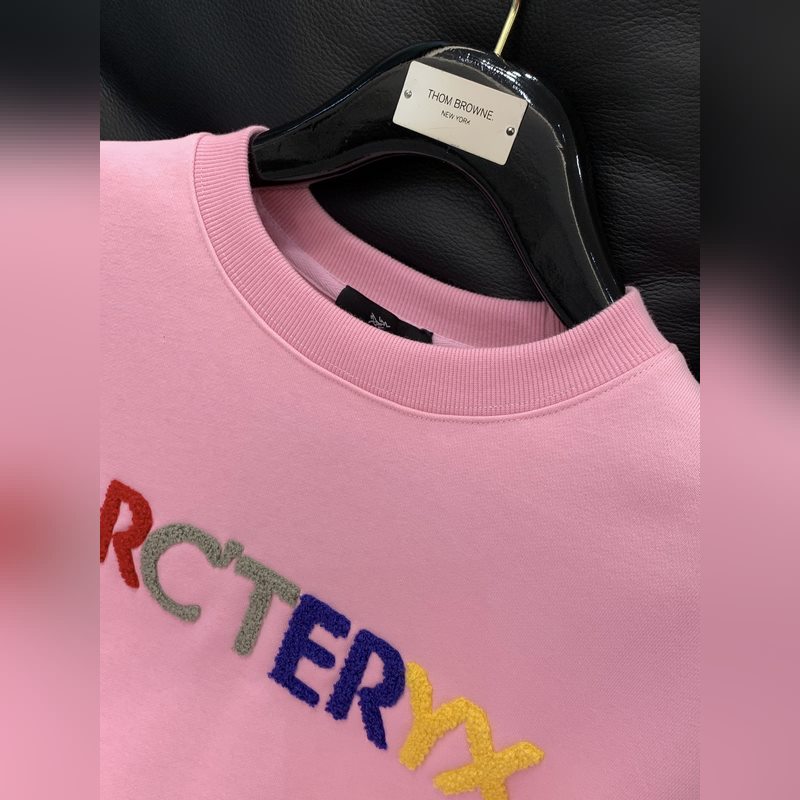 ARCTERYX 始祖鳥，2026早秋AW新品，時(shí)尚休閑圓領(lǐng)長袖衛(wèi)衣，專櫃同步有