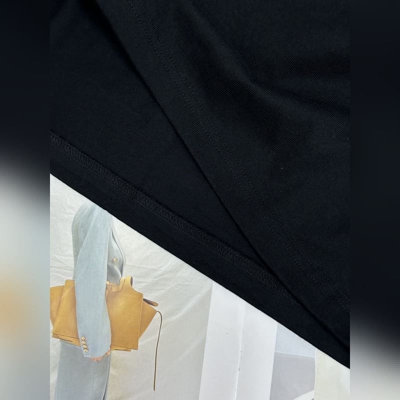 Arcteryx始祖鳥2026早秋新款男女同情侶款 休閑寬松棉質(zhì)圓領(lǐng)長袖T恤衫！