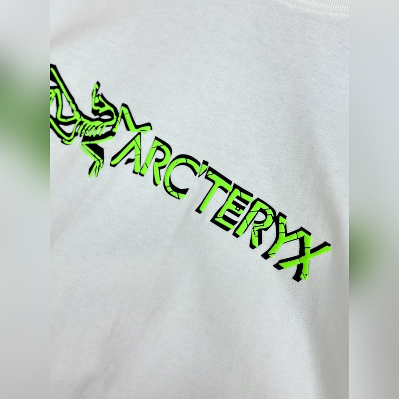 Arcteryx始祖鳥2026早秋新款男女同情侶款 休閑寬松棉質圓領長袖T恤衫！