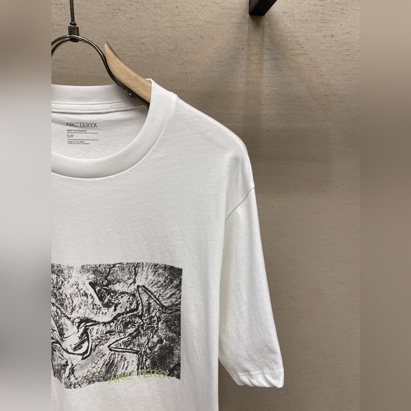 Arctery，2026新款 官網同步 塗鴉直噴，男女同款 短袖t恤 定制120