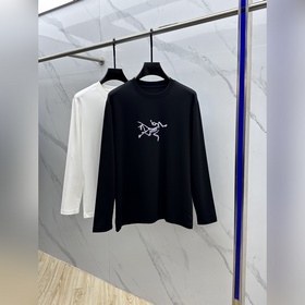 ARCTERYX始祖鳥 2026SS秋季新款男士圓領長袖 T 恤，以當季色調傳遞