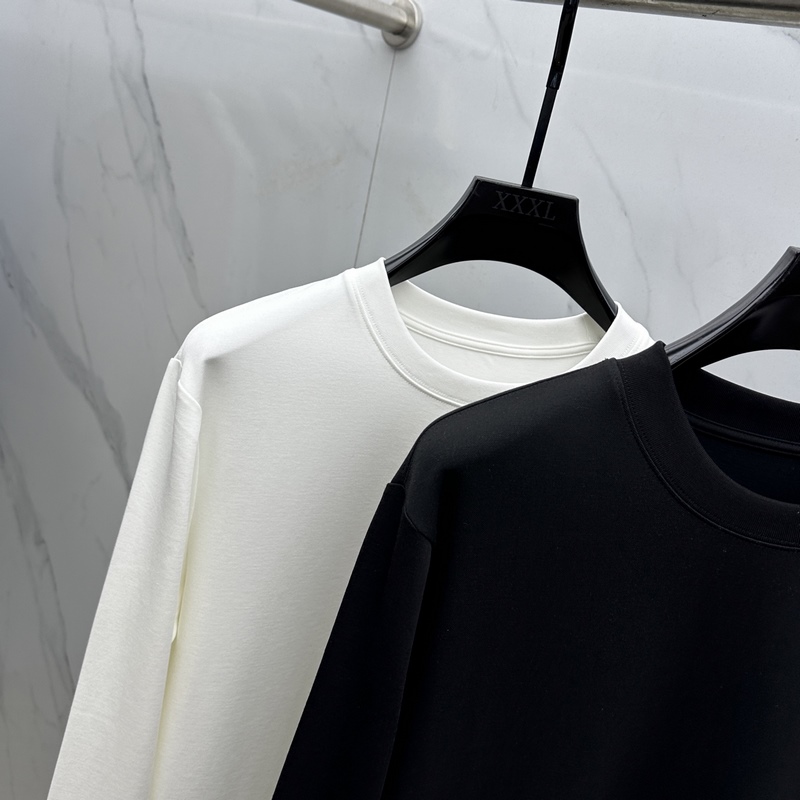 ARCTERYX始祖鳥 2026SS秋季新款男士圓領長袖 T 恤，以當季色調傳遞