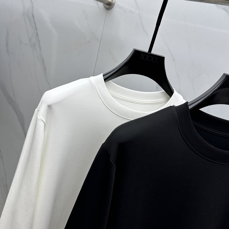 ARCTERYX始祖鳥 2026SS秋季新款男士圓領(lǐng)長袖 T 恤，以當季色調(diào)傳遞