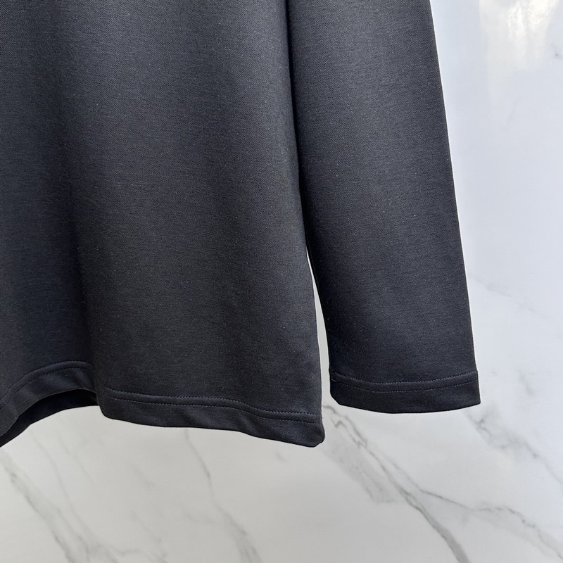 ARCTERYX始祖鳥 2026SS秋季新款棉質長袖 T 恤，以當季色調傳遞典雅