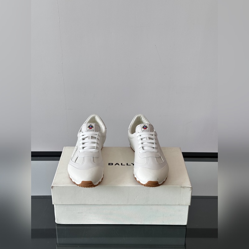Bally，巴利 男士新款皮革休閑運動鞋 這款運動鞋采用進口小牛皮鞋面 融入撞色