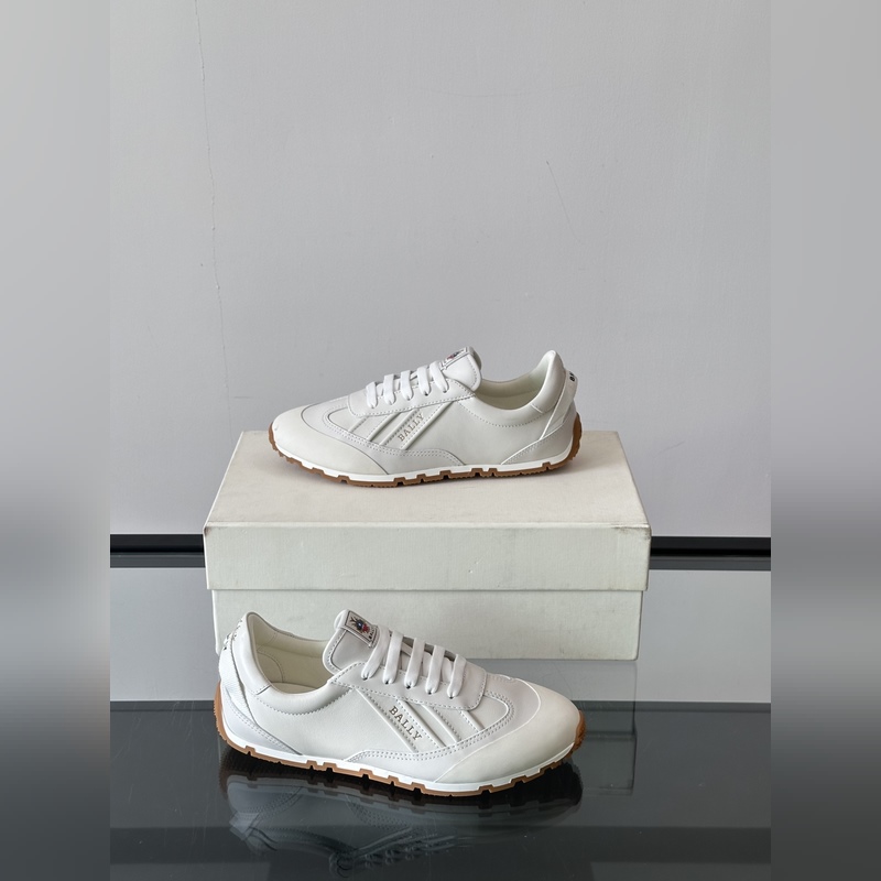 Bally，巴利 男士新款皮革休閑運動鞋 這款運動鞋采用進口小牛皮鞋面 融入撞色