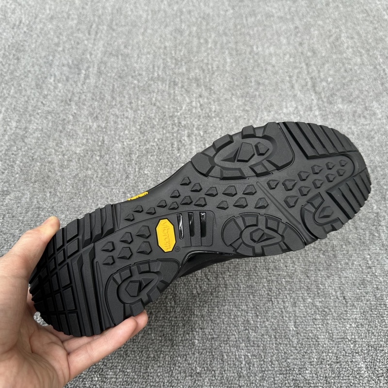 BALLY，巴利 男士新款FASTER運動鞋 莞産頂級精品！這款運動鞋采用針織織