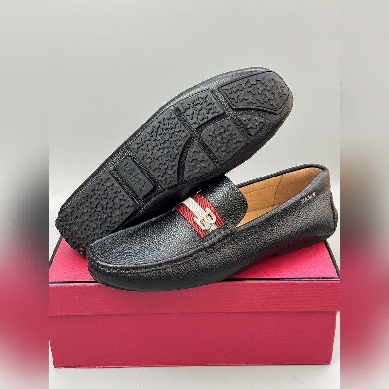 Bally，巴利 新款男士一腳蹬低幫休閑鞋豆豆鞋 采用荔枝紋小牛皮鞋面 皮質手感