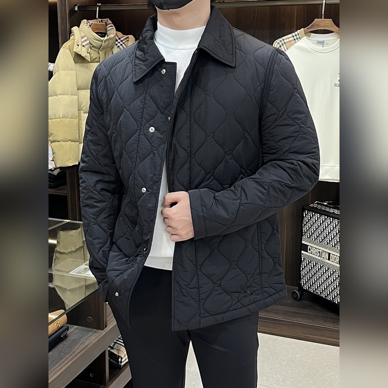 Burberry 2026秋冬最新款時尚設計師款 巴寶莉翻領夾克外套，菱形格棉衣