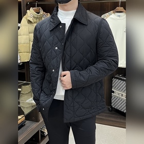 Burberry 2026秋冬最新款時尚設計師款 巴寶莉翻領夾克外套，菱形格棉衣