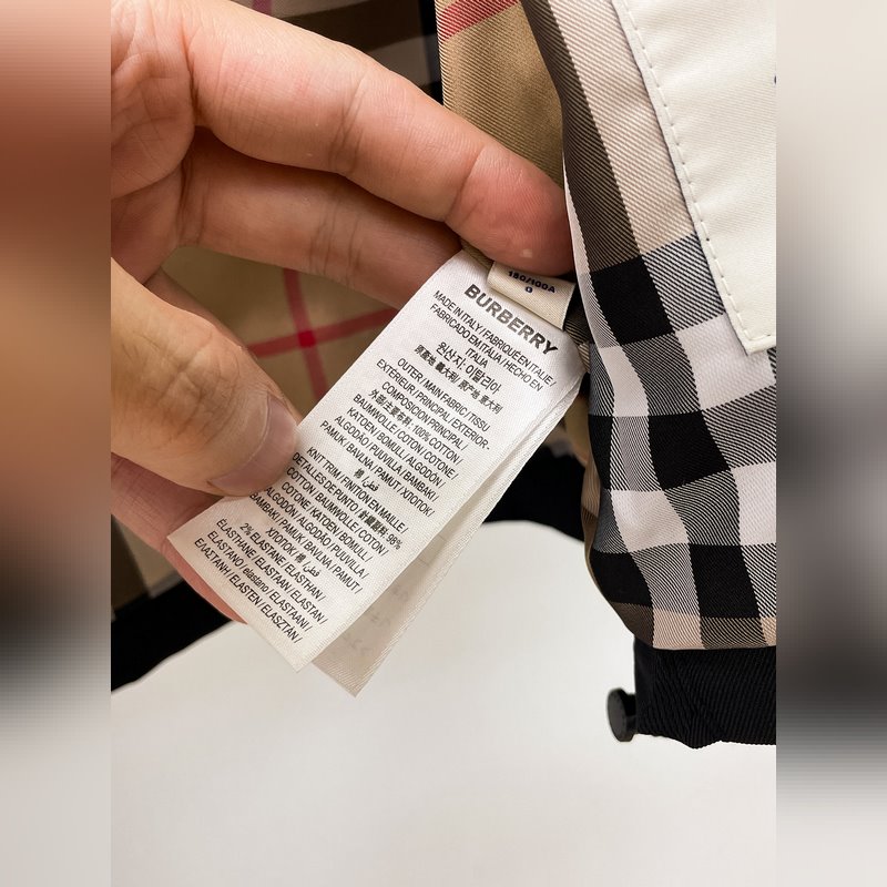 巴寶莉 2026早秋男士高端時裝款立領連帽戶外夾克外套，官方專櫃主推展示，香港洋