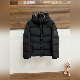 主推羽絨 Burberry 2026最新款時尚設計師款羽絨外套 巴寶莉連帽羽絨服