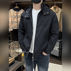 Burberry 2026ss早秋新款發布 巴寶莉連帽夾克外套，秋季爆款夾薄棉夾