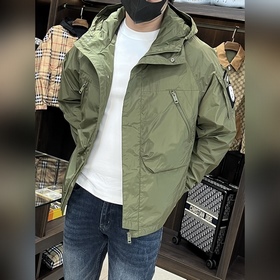 Burberry 2026ss早秋新款發布 巴寶莉連帽夾克外套，秋季爆款夾薄棉夾