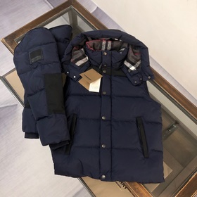 BBurberry 巴寶莉專櫃同步上新有售！連帽短款羽絨服，原版定制防水尼龍面料