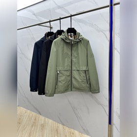 Burberey*巴寶莉 2026ss早秋新款發布 巴寶莉連帽夾克外套，秋季爆款