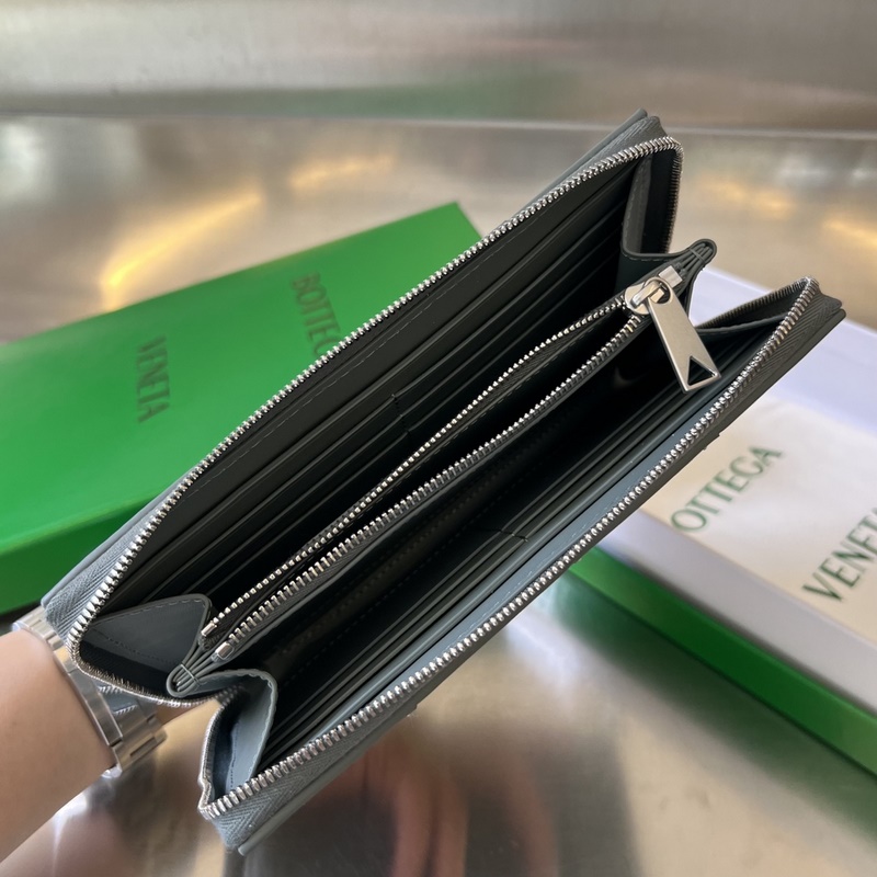 B家編織縫線錢包 748054 中寬編織外縫線設計 時髦度與經典并存 純手工縫