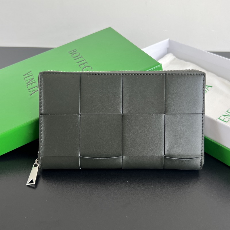 #Bv 男士大編格錢包 649607 經(jīng)典編織牛皮制成 柔軟舒適 有質(zhì)感 內(nèi)部細(xì)