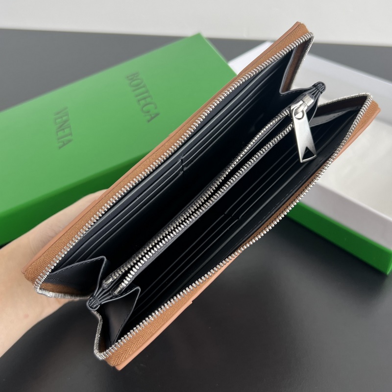 #Bv 男士大編格錢包 649607 經(jīng)典編織牛皮制成 柔軟舒適 有質(zhì)感 內(nèi)部細(xì)