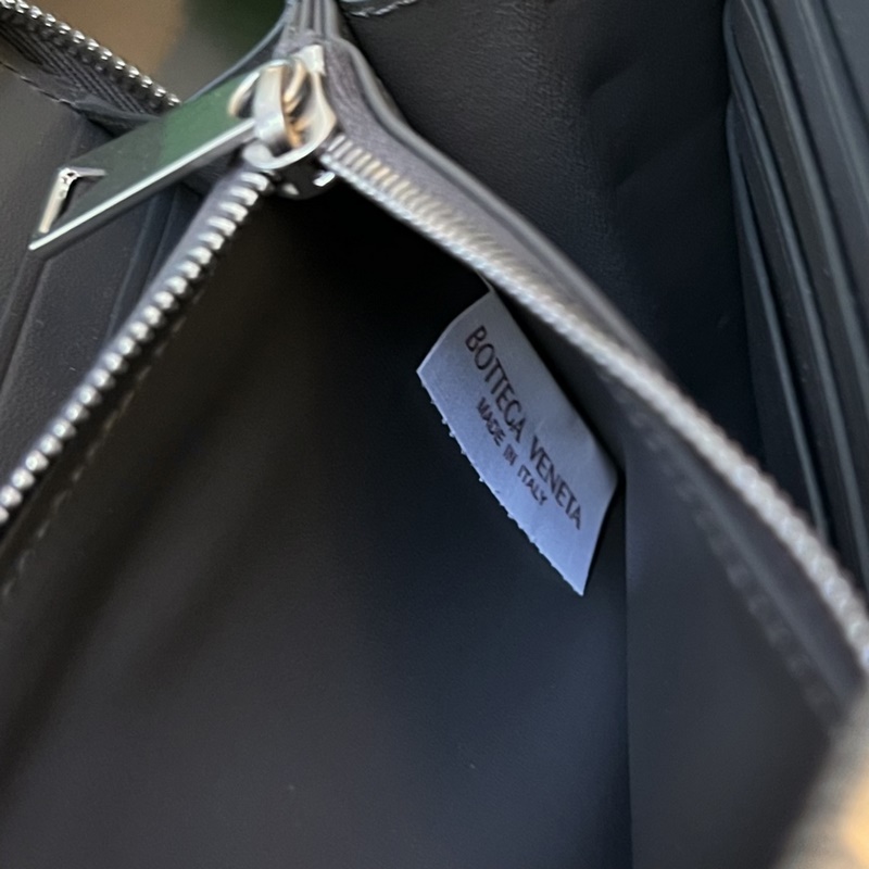 #Bv 男士大編格錢包 649607 經典編織牛皮制成 柔軟舒適 有質感 內部細