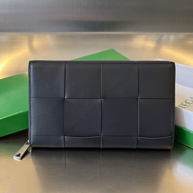 #Bv 男士大編格錢包 649607 經典編織牛皮制成 柔軟舒適 有質感 內部細