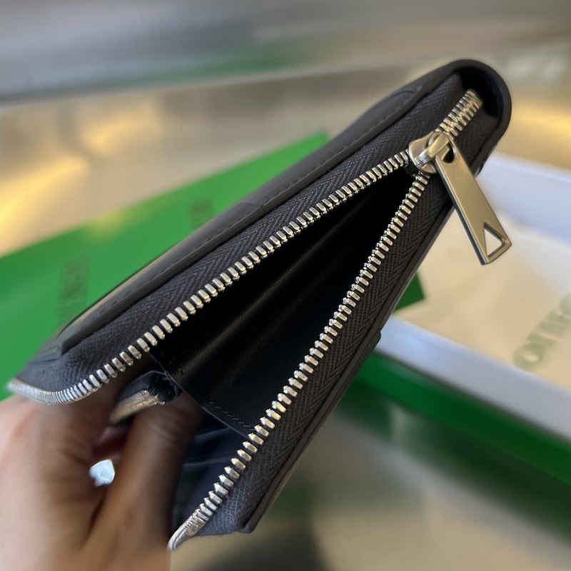 #Bv 男士大編格錢包 649607 經(jīng)典編織牛皮制成 柔軟舒適 有質(zhì)感 內(nèi)部細(xì)