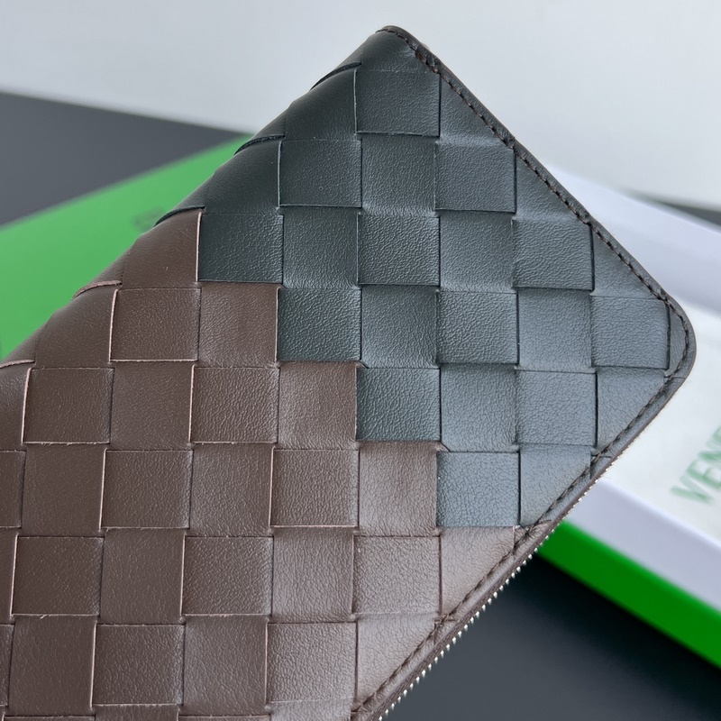 #Bv 男士編織錢包 749427 經典編織牛皮制成 柔軟舒適 有質感 內部細緻