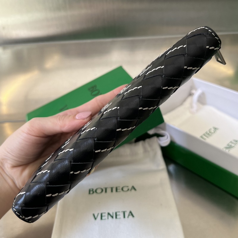 B家編織縫線錢包 749427 編織外縫線設計 時髦度與經典并存 純手工縫線