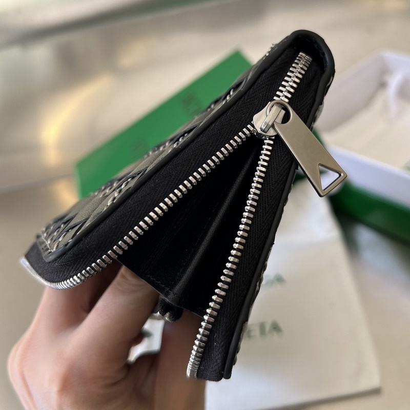 B家編織縫線錢包 749427 編織外縫線設計 時髦度與經典并存 純手工縫線